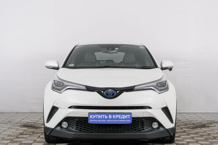 Toyota C-HR 2 из 6