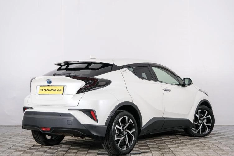Toyota C-HR 6 из 6