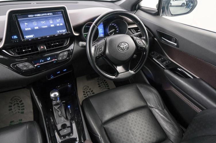 Toyota C-HR 9 из 22