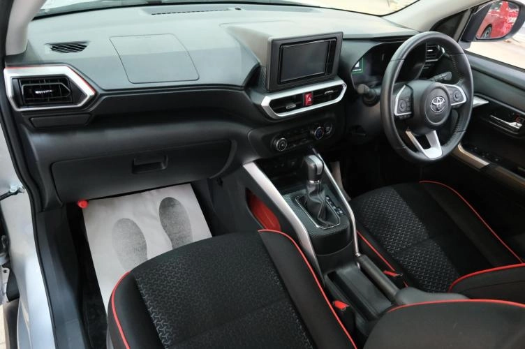 Toyota Raize 20 из 24