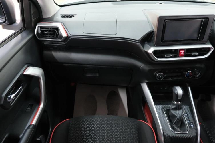 Toyota Raize 19 из 24