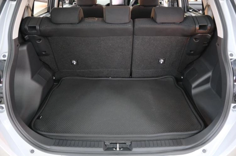 Toyota Raize 24 из 24