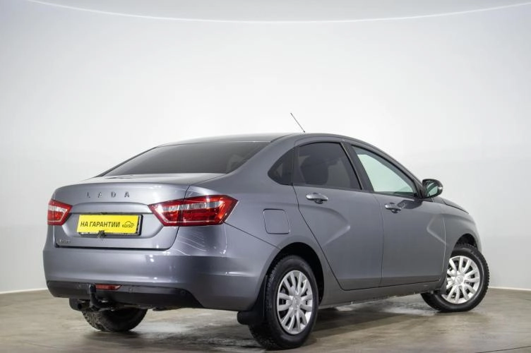 ВАЗ (LADA) Vesta 4 из 6