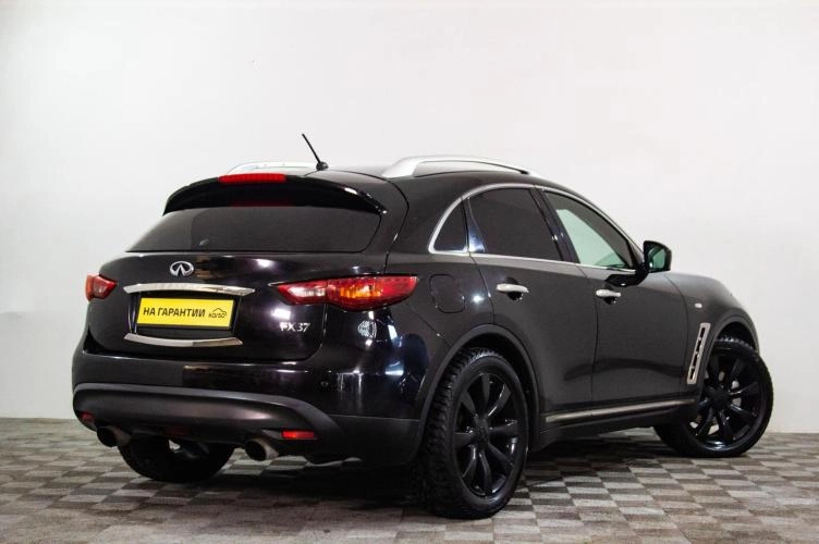 Infiniti FX37 4 из 5