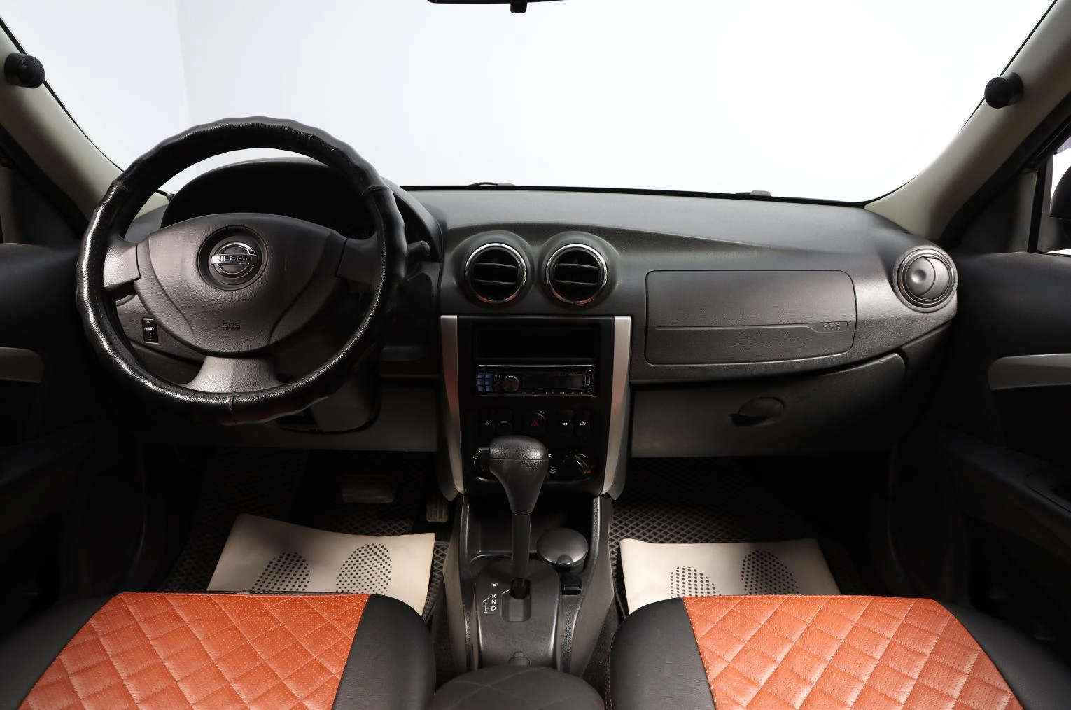 Nissan Almera 10 из 15