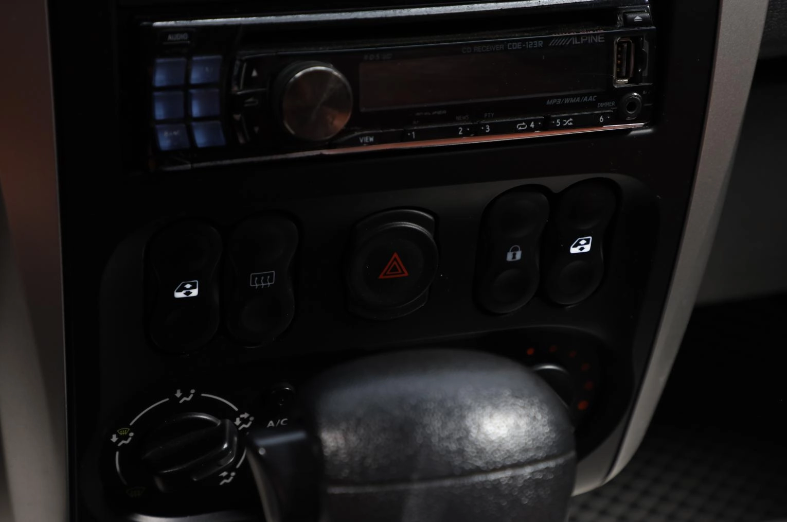 Nissan Almera 7 из 15