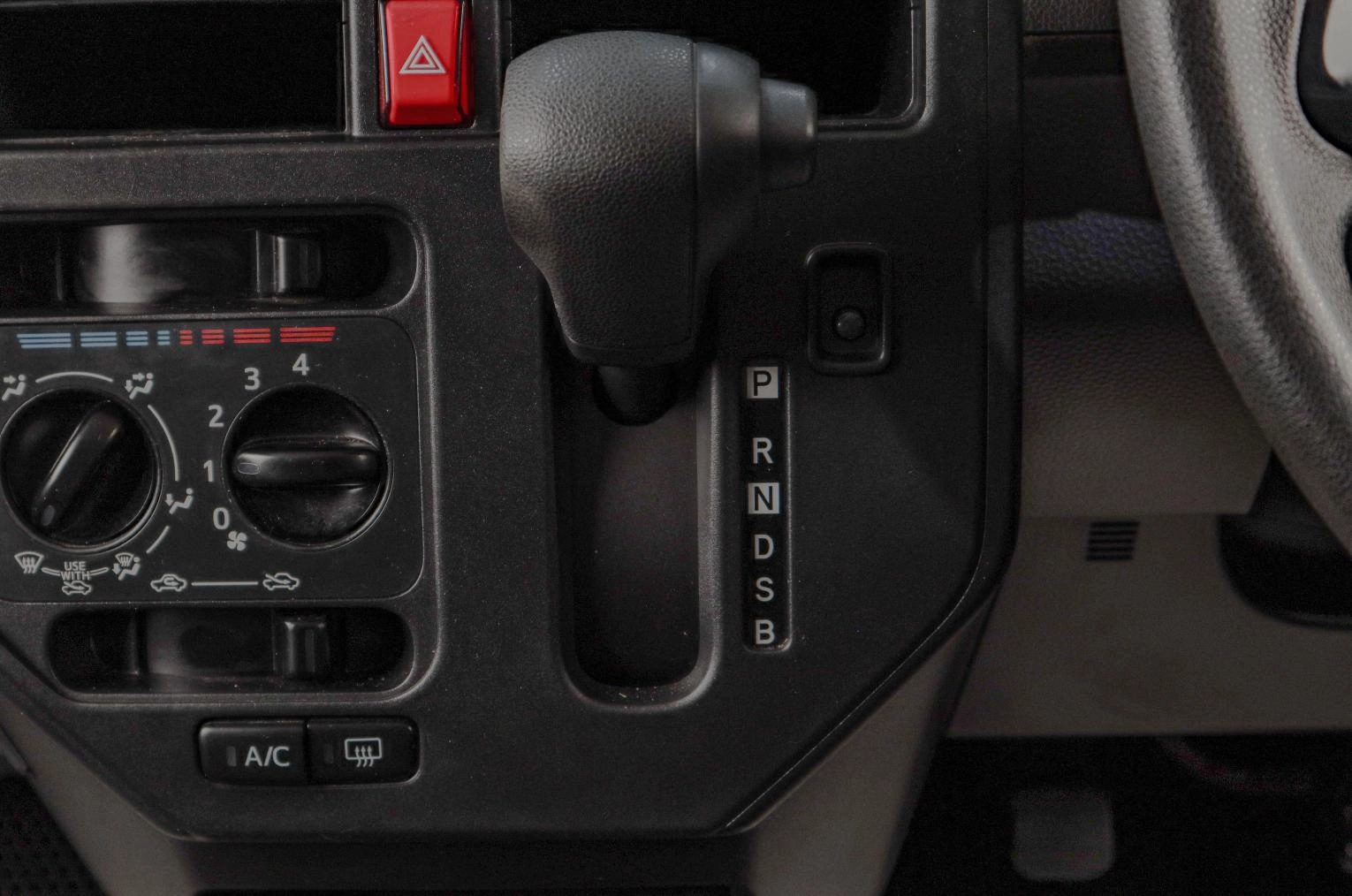 Toyota Roomy 16 из 18