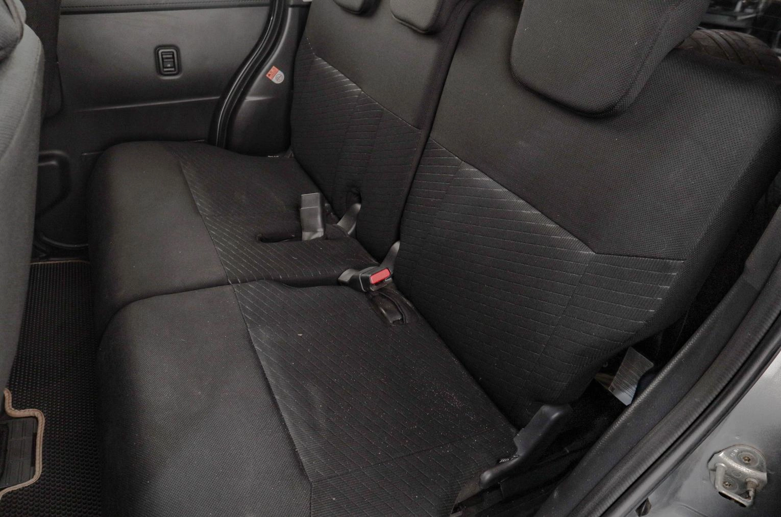 Toyota Roomy 18 из 18