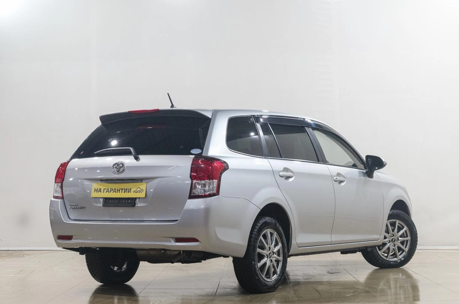 Toyota Corolla Fielder 6 из 23