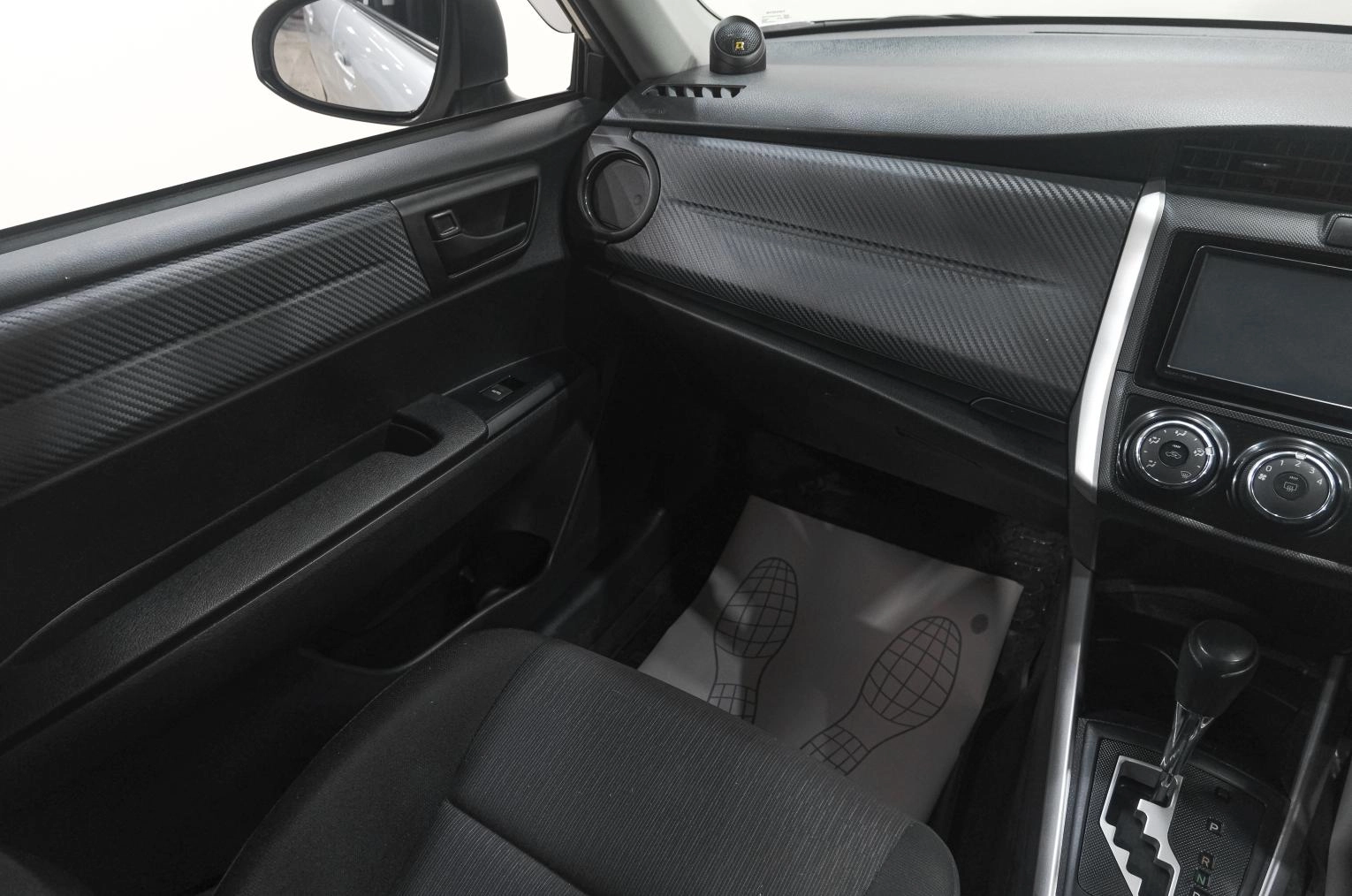 Toyota Corolla Fielder 11 из 23