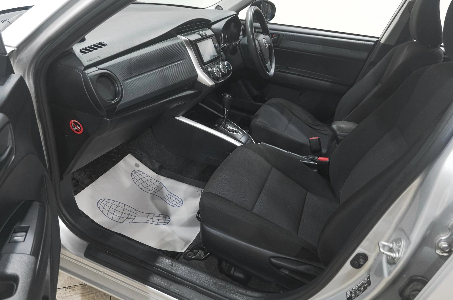 Toyota Corolla Fielder 9 из 23