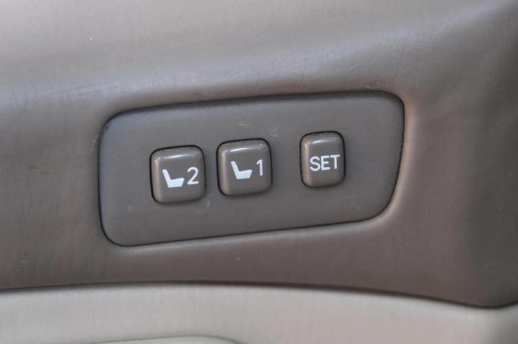 Lexus LX 8 из 25