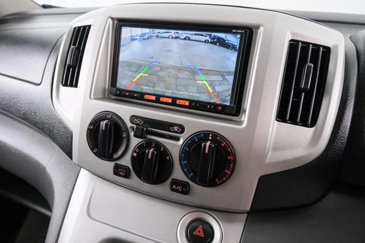 Nissan NV200 15 из 21