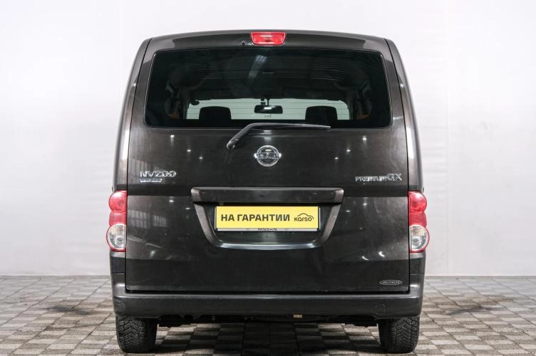 Nissan NV200 5 из 21
