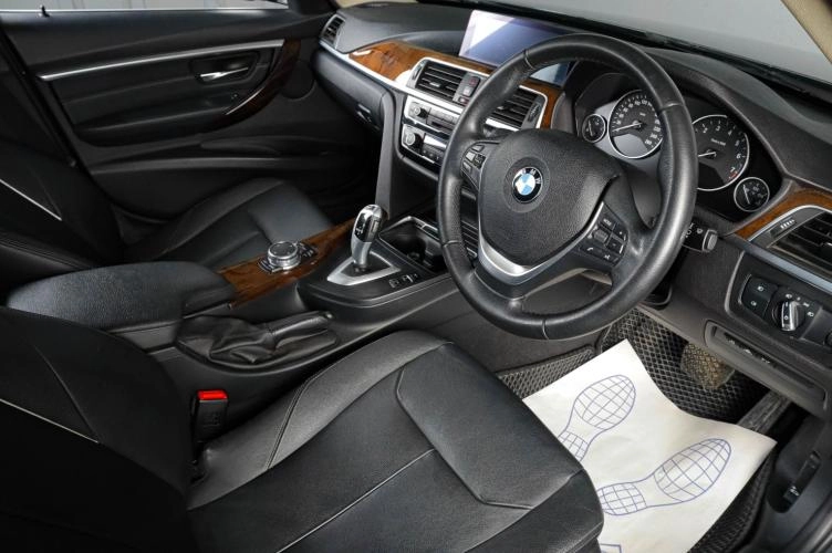 BMW 3 серия 7 из 21