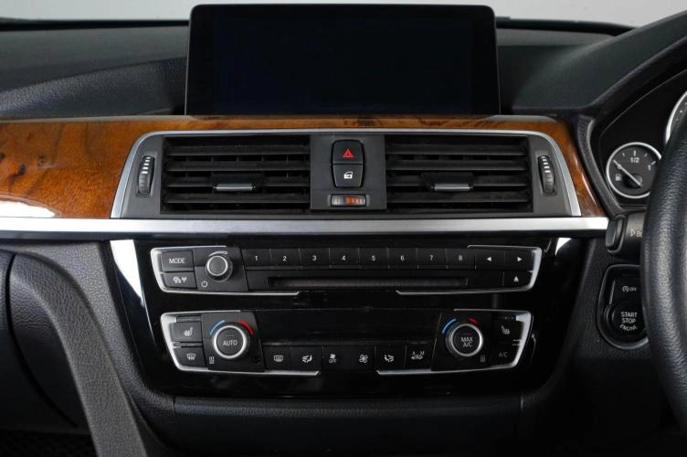 BMW 3 серия 17 из 21