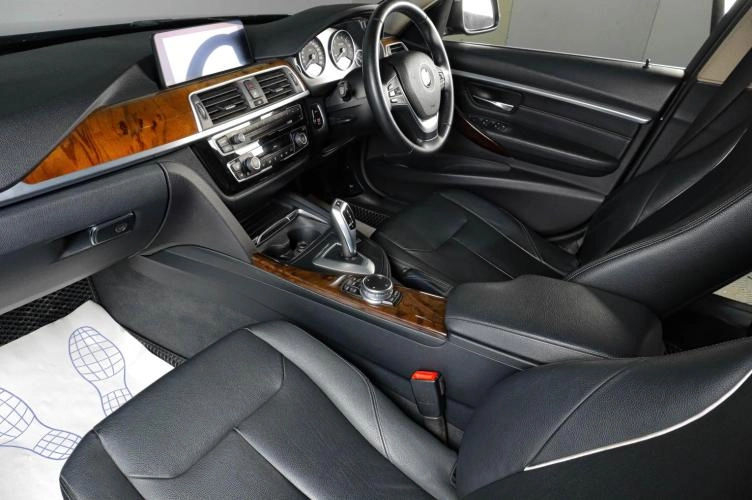 BMW 3 серия 10 из 21