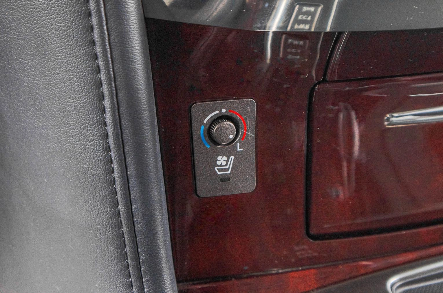 Lexus LX 26 из 41