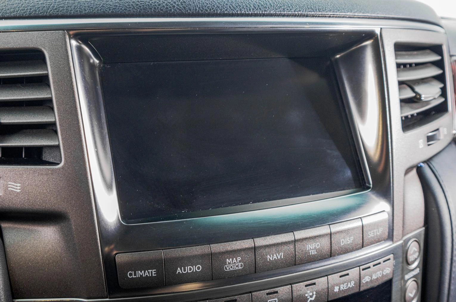 Lexus LX 22 из 41