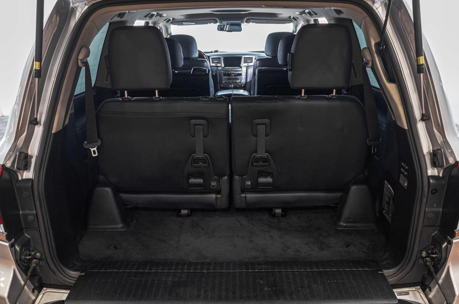 Lexus LX 40 из 41