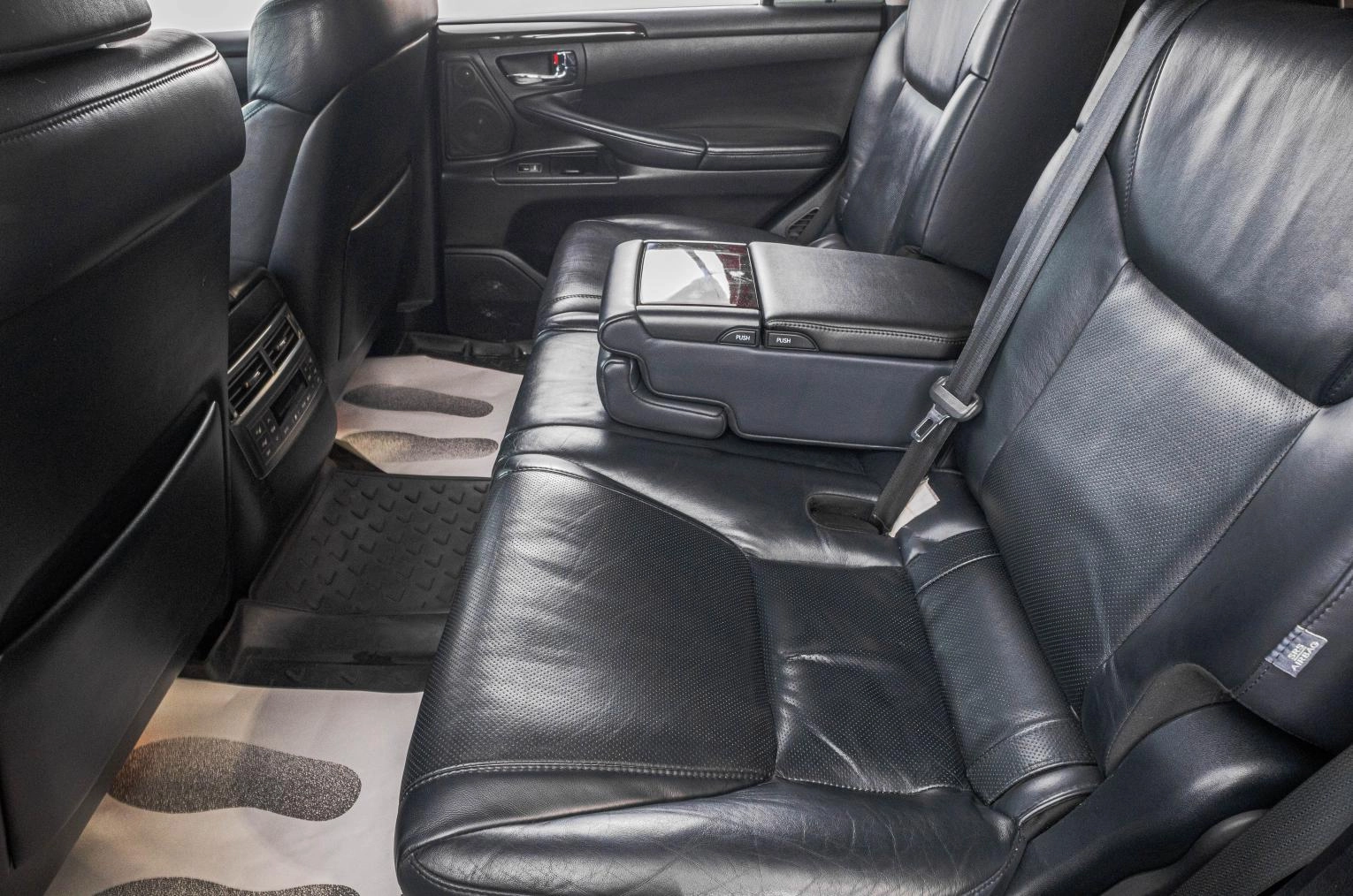 Lexus LX 32 из 41
