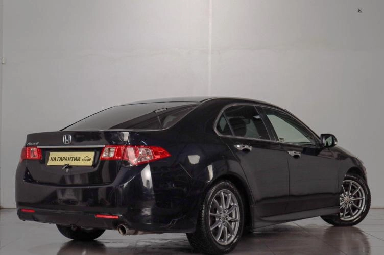 Honda Accord 4 из 5