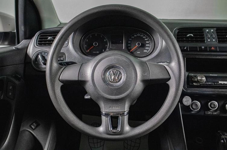 Volkswagen Polo 10 из 16