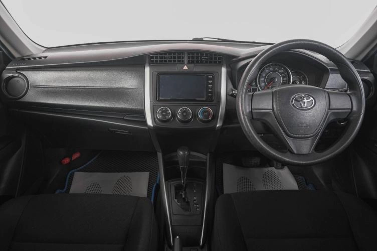 Toyota Corolla Fielder 13 из 20