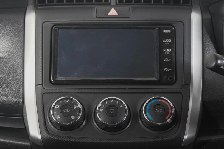 Toyota Corolla Fielder 16 из 20