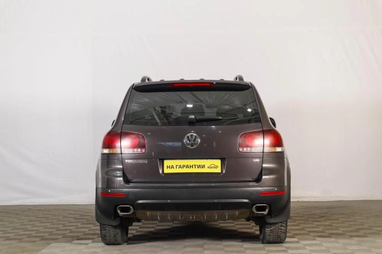 Volkswagen Touareg 5 из 6