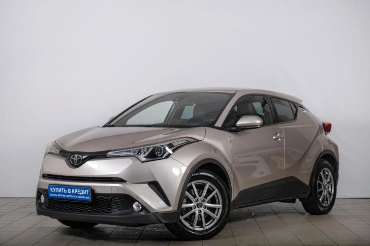 Toyota C-HR 2 из 6