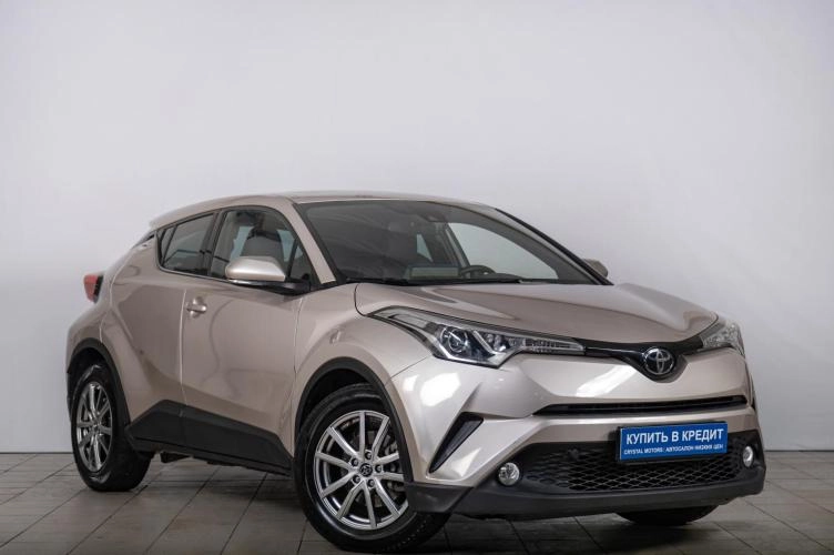 Toyota C-HR 1 из 6