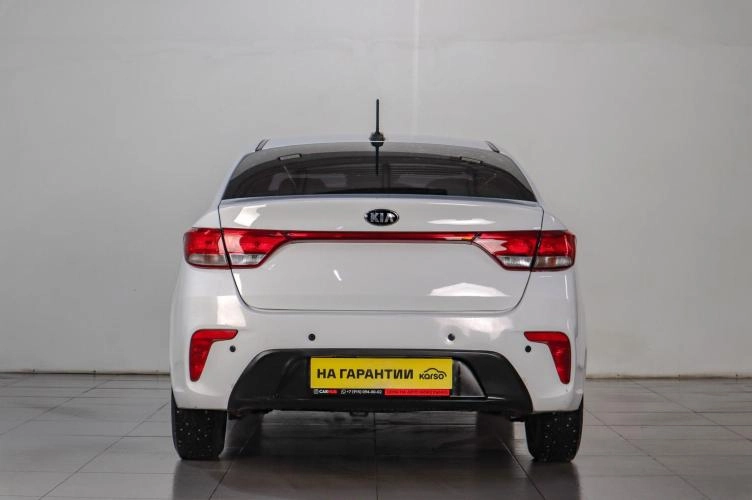 KIA Rio 5 из 6