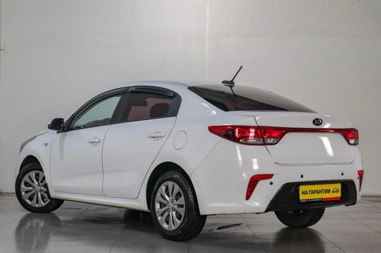 KIA Rio 6 из 6
