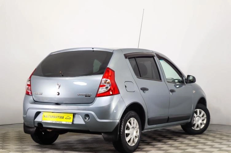 Renault Sandero 4 из 6
