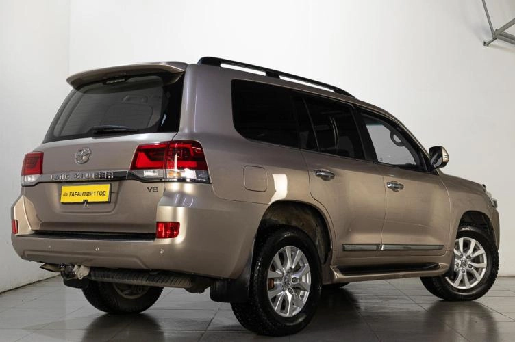 Toyota Land Cruiser 4 из 6