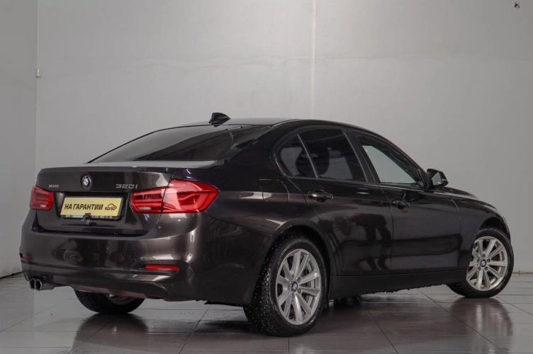 BMW 3 серия 4 из 5