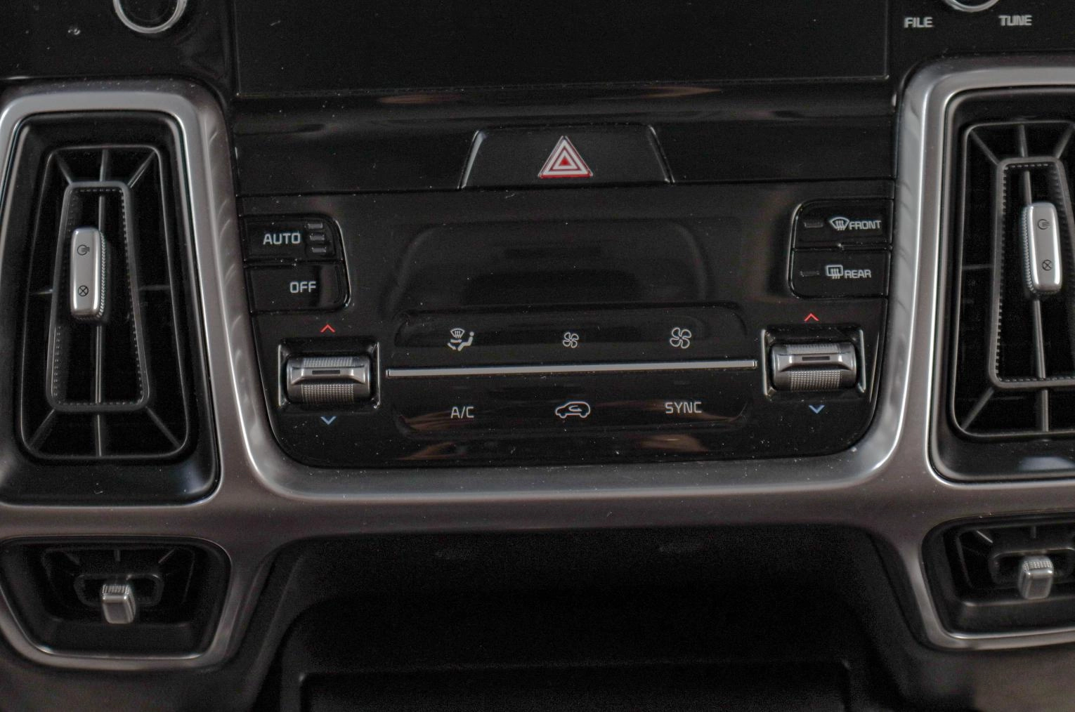 KIA Sorento 16 из 23
