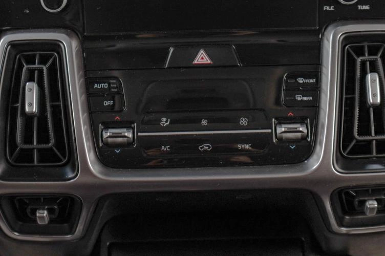 KIA Sorento 16 из 23