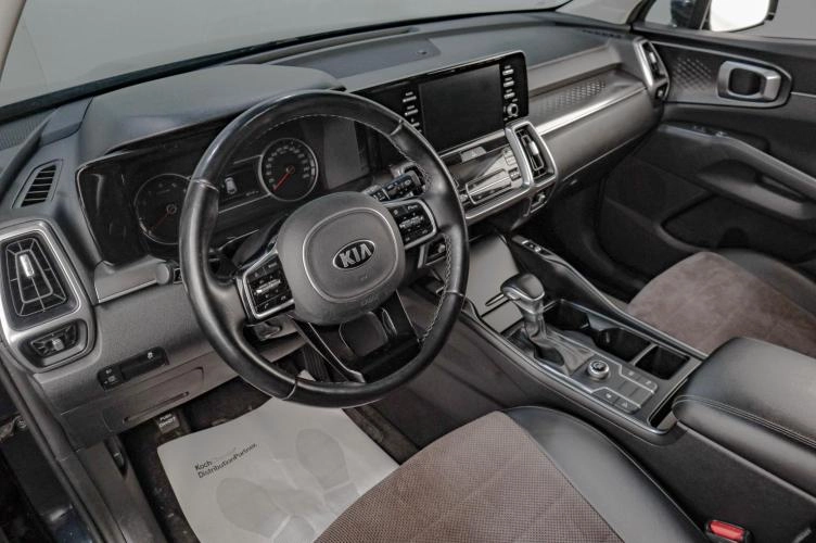 KIA Sorento 8 из 23