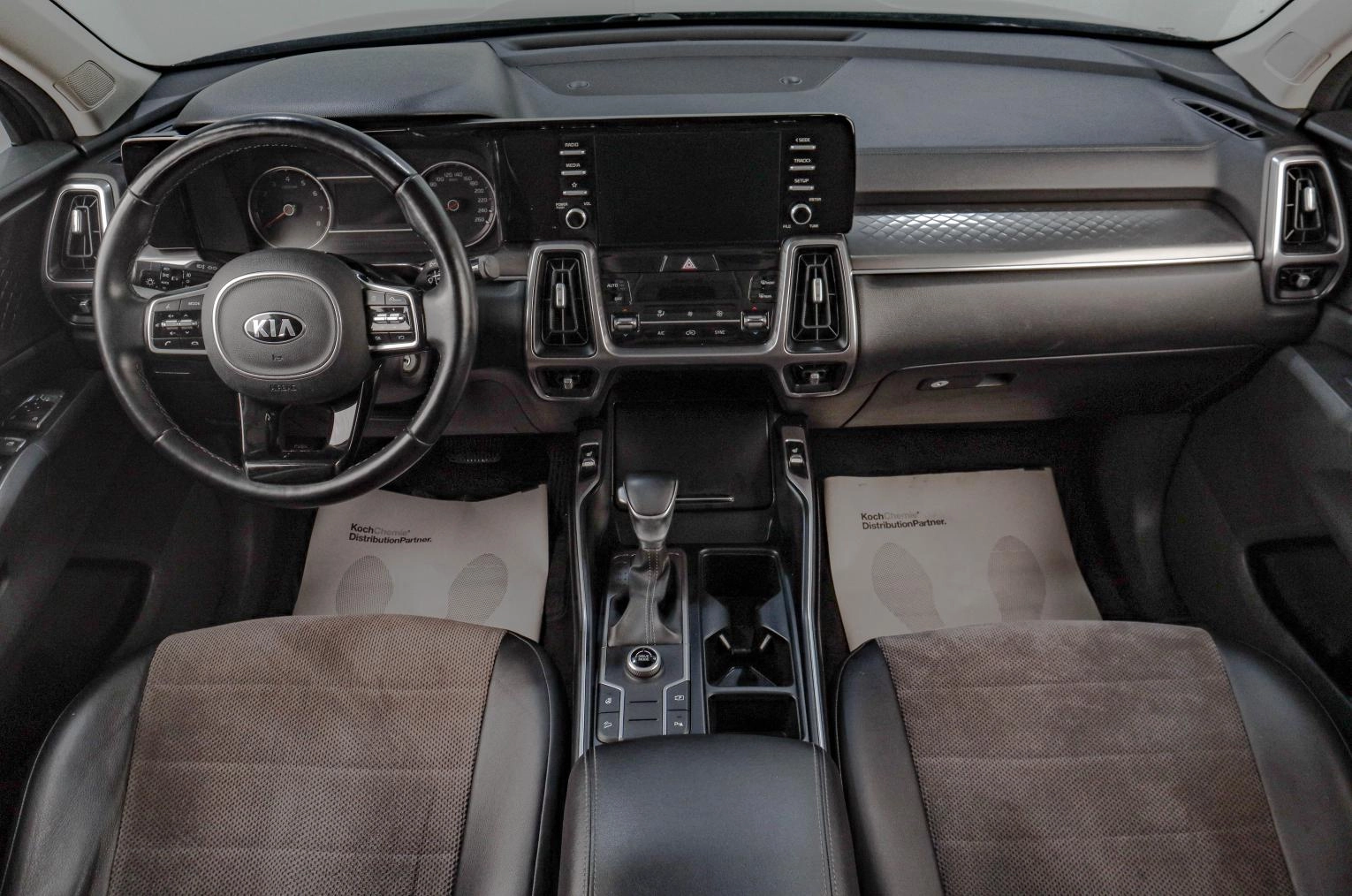 KIA Sorento 9 из 23