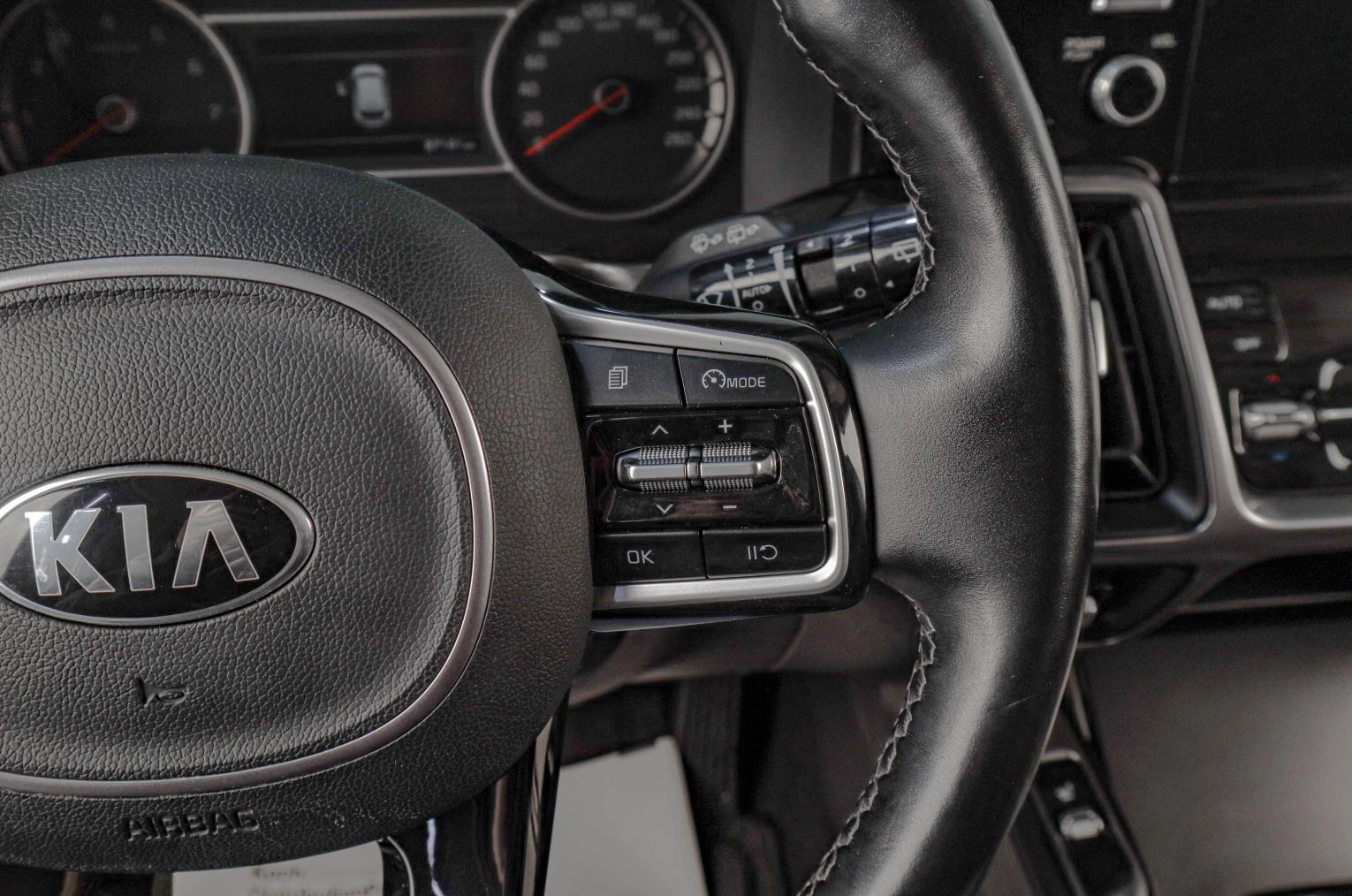 KIA Sorento 14 из 23
