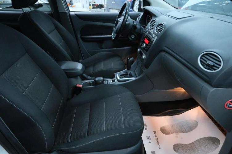 Ford Focus 20 из 23