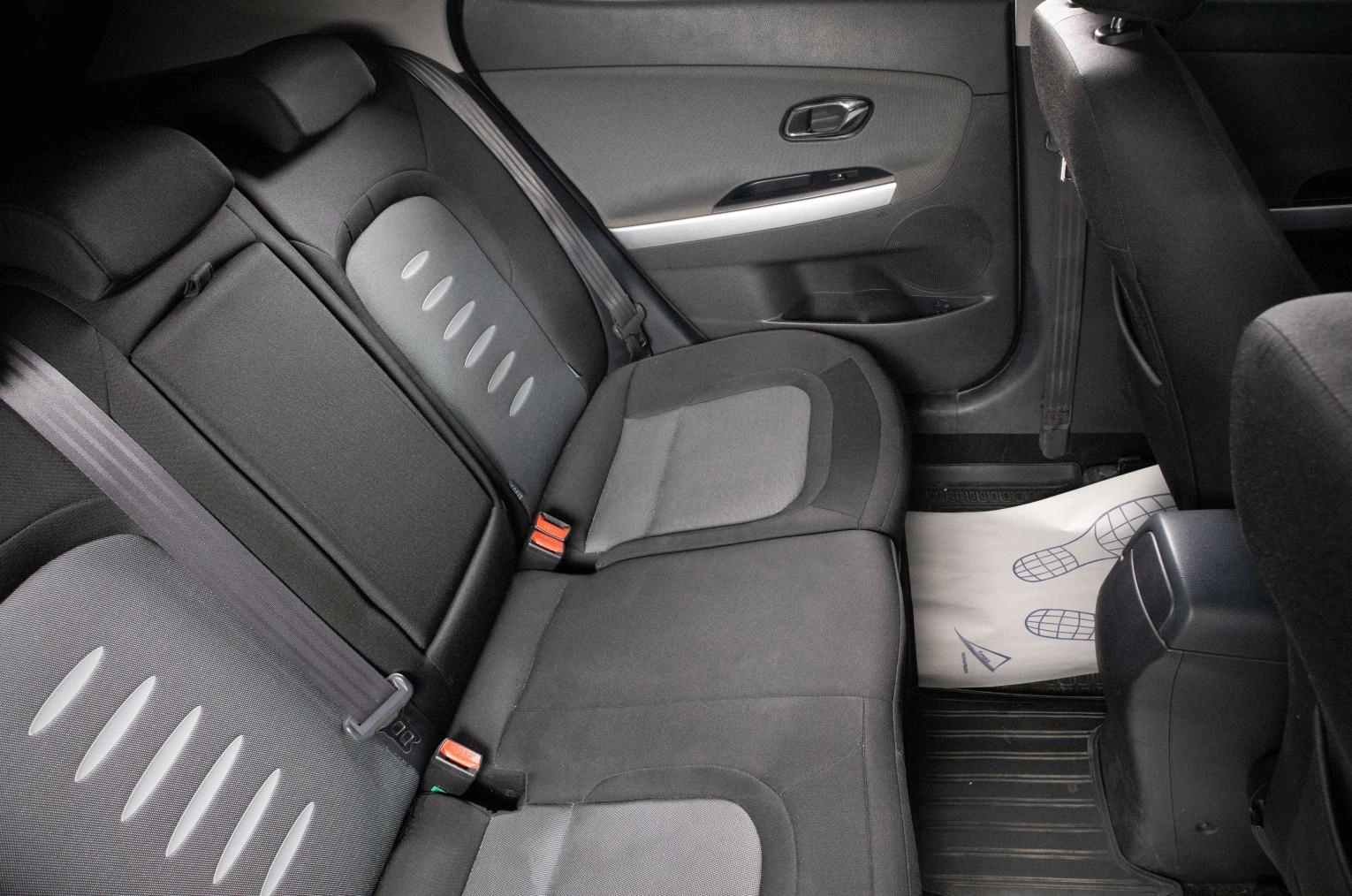 KIA cee'd 14 из 16