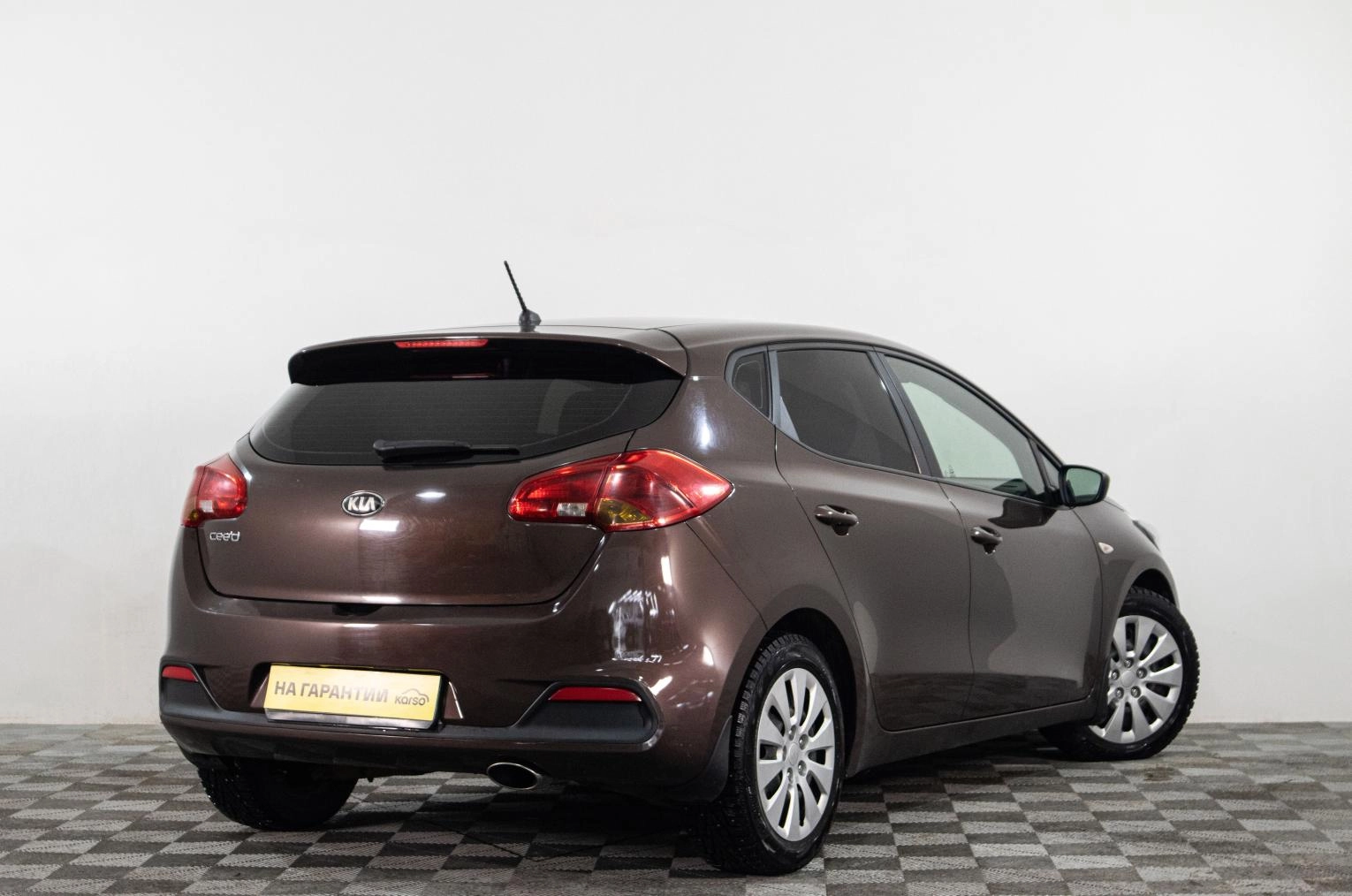 KIA cee'd 6 из 16