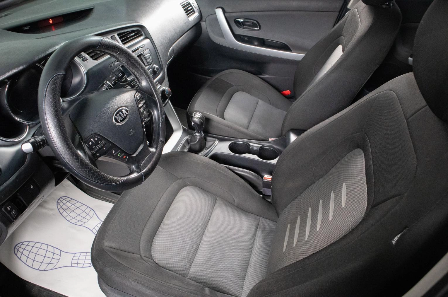KIA cee'd 8 из 16