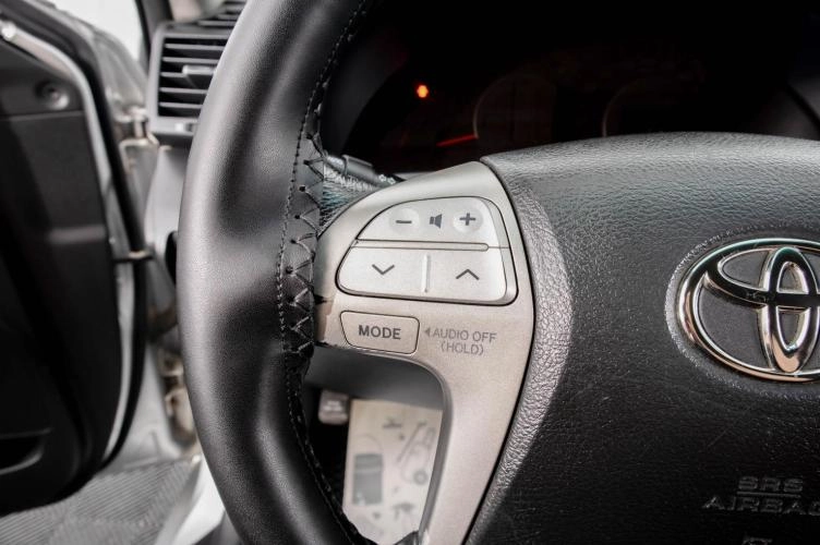 Toyota Camry 16 из 28