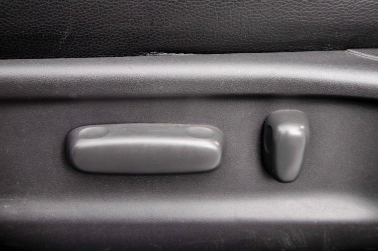 Toyota Camry 12 из 28