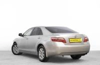 Toyota Camry 6 из 28