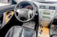 Toyota Camry 18 из 28